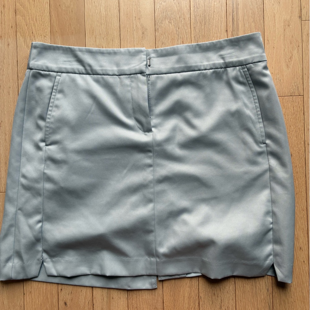 Stylish Gray Mini Golf Skirt
